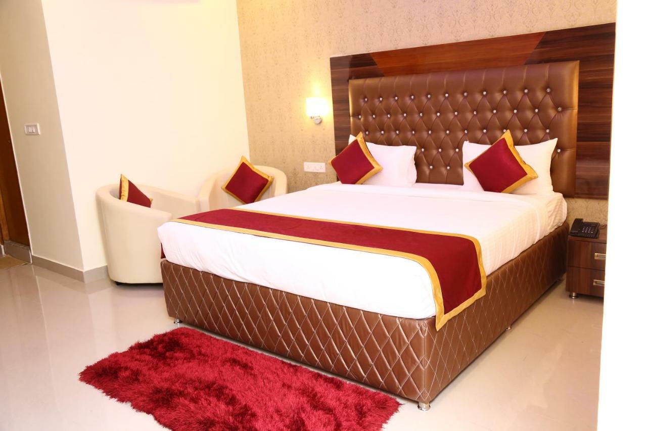 Hotel The Prince Royal Bangalore Eksteriør bilde